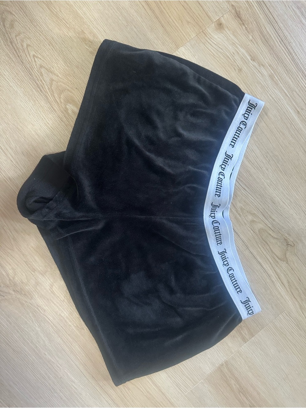 Juicy Couture velour shorts black